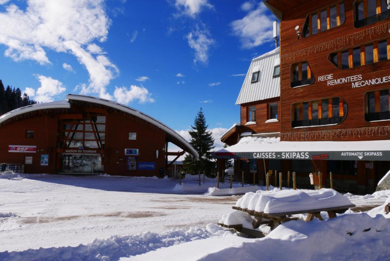 Appartement 4 Personnes 32M2 Au Pied Des Pistes- Wifi- Balcon Sud- Chamrousse 1650 Exterior photo